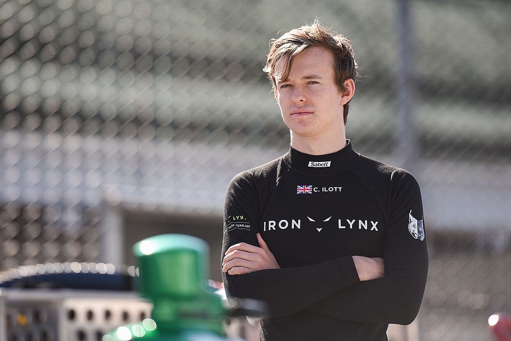 Ilott considers IndyCar a “central option” for the future
