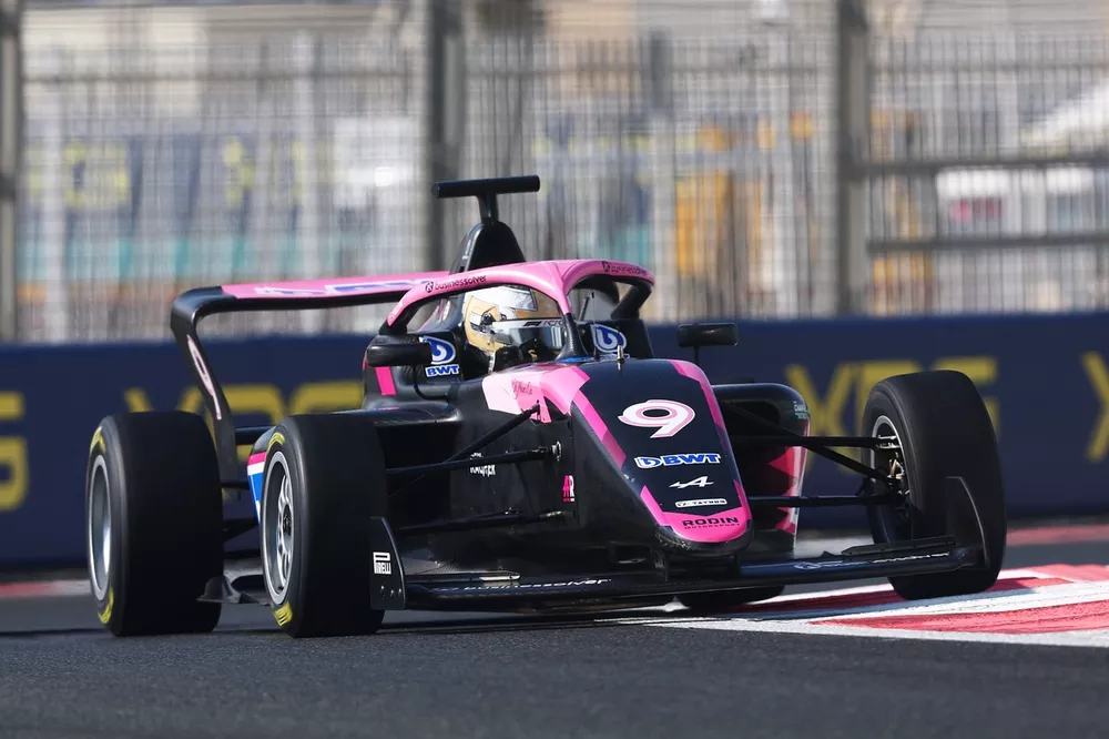 Abbi Pullin, Rodin Motorsport