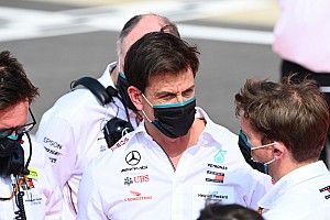 Wolff: "Verstappen, İspanya GP'nin favorisi olarak gösterilmeli"