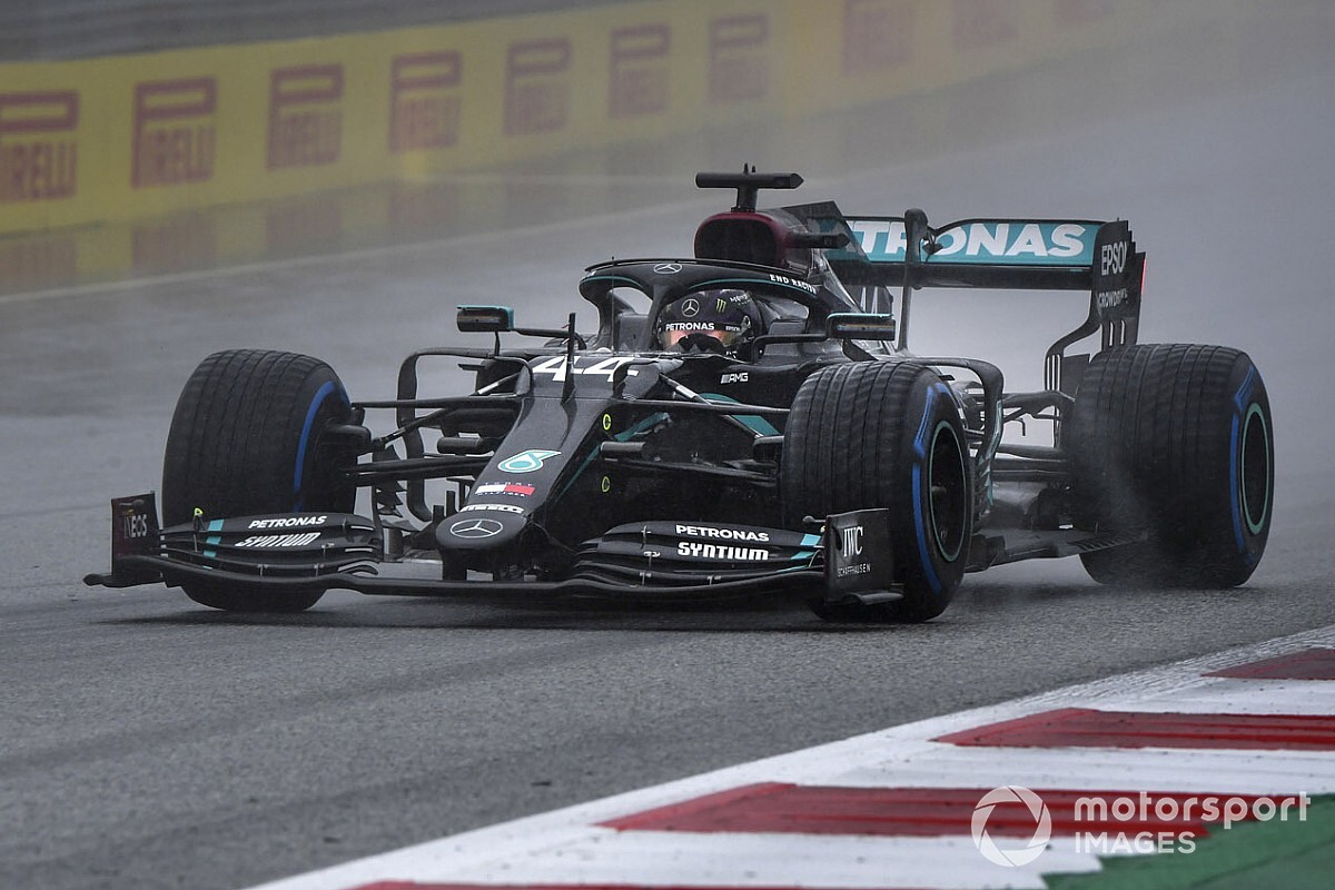 2020 Steiermark GP: Heyecan dolu sıralamalarda pole 1.2 sn farkla Hamilton'ın!