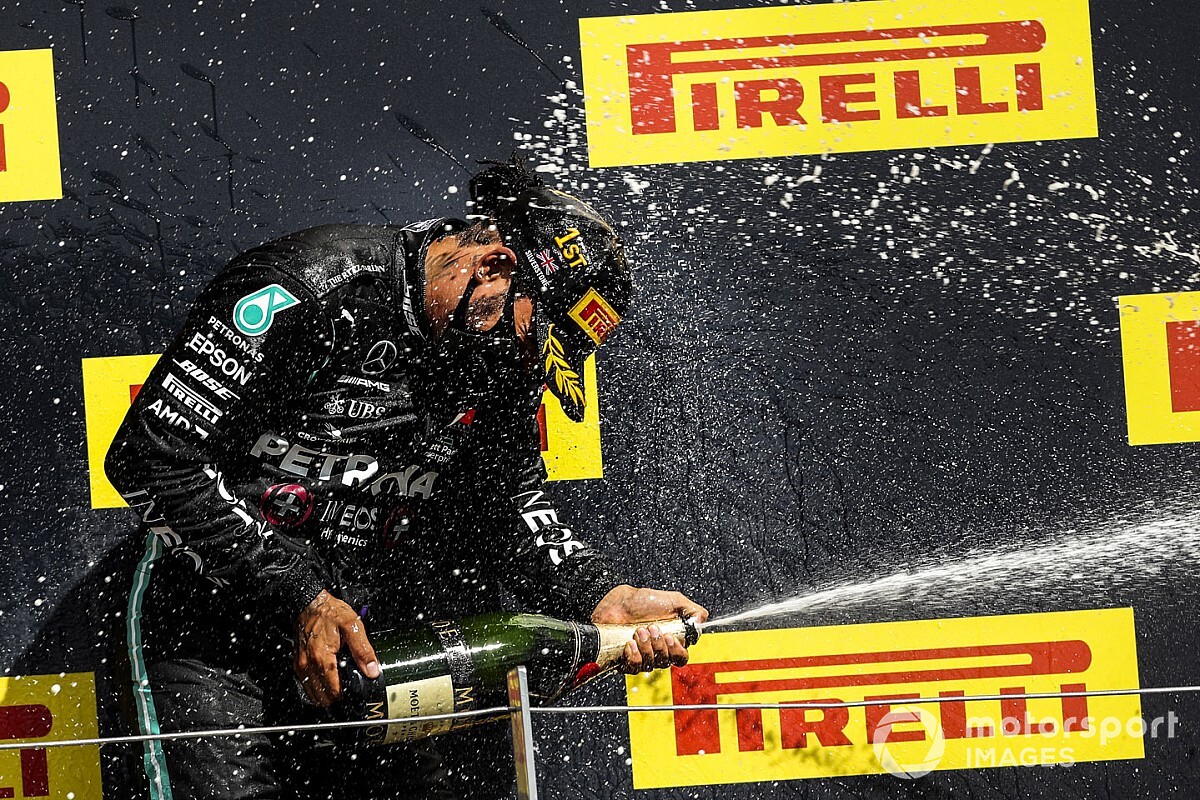 RETA FINAL: Sorte de Hamilton, azar de Verstappen e crise da Ferrari com Gianluca Petecof e Pipo Derani