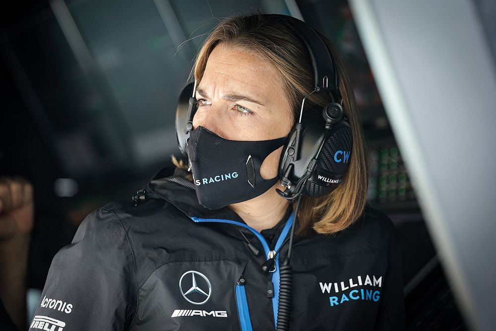 Különleges ajándékot kapott csapatától a búcsúzó Claire Williams