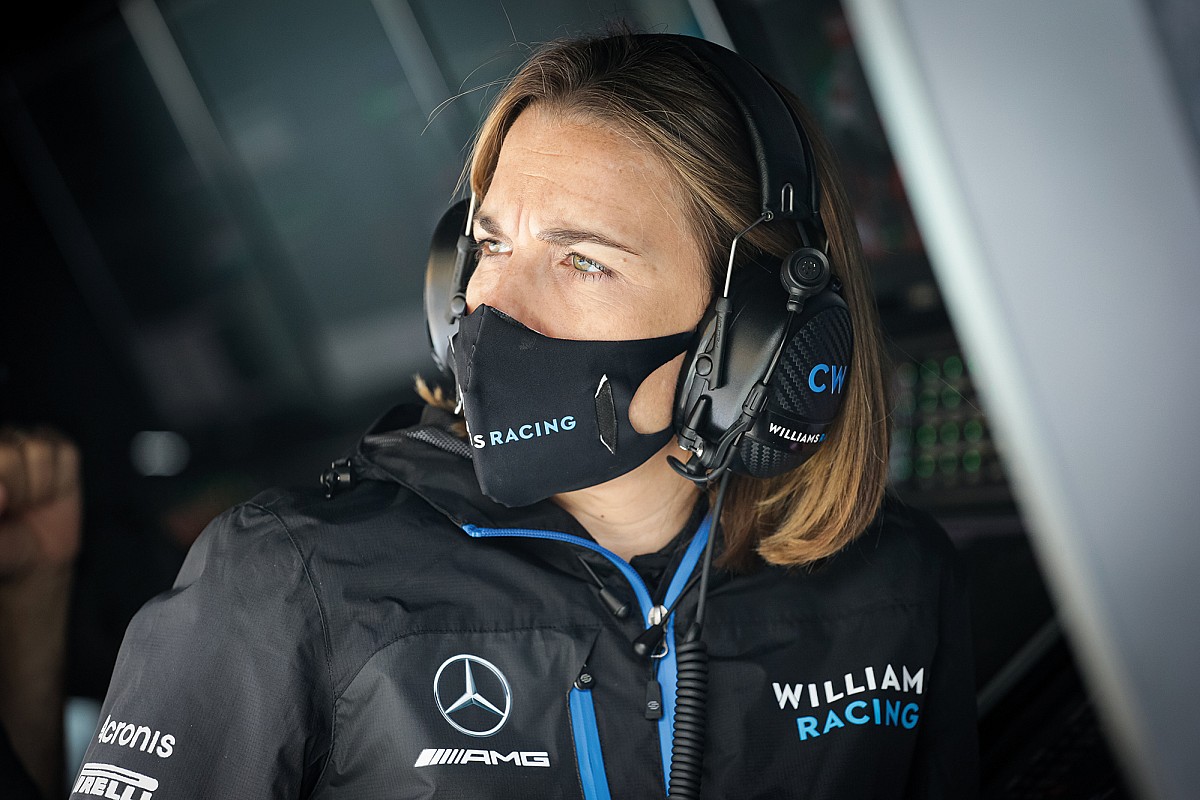 Különleges ajándékot kapott csapatától a búcsúzó Claire Williams