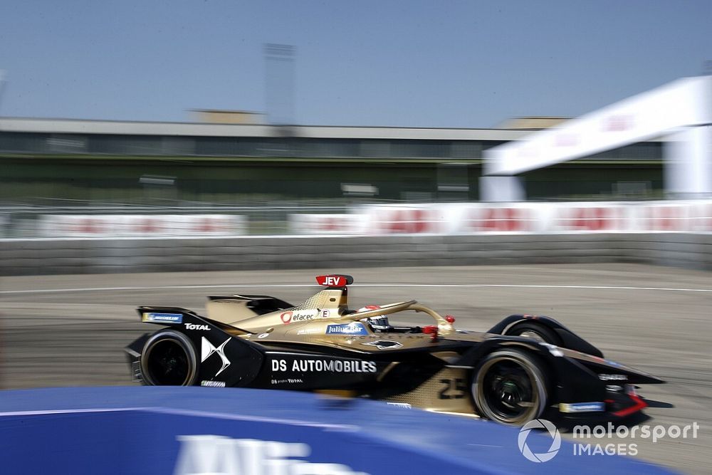 Berlin E-Prix: Vergne rahat şekilde pole pozisyonunu kazandı
