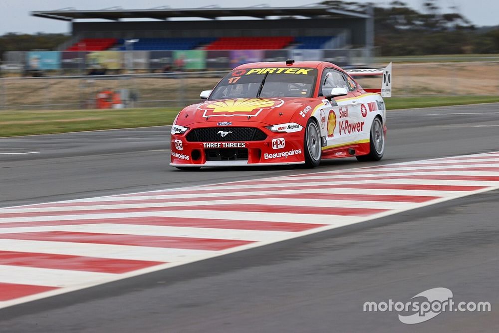The Bend Supercars: McLaughlin takes both Sunday poles