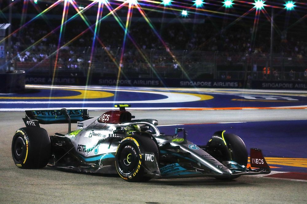 Mercedes still one second off the pace in Singapore, says Hamilton
