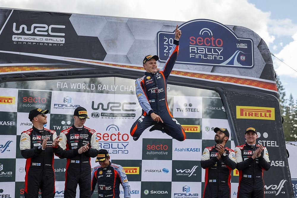 Podium: Winners Ott Tanak, Martin Jarveoja, Hyundai World Rally Team Hyundai i20 N Rally1, second place Kalle Rovanpera, Jonne Halttunen, Toyota Gazoo Racing WRT Toyota GR Yaris Rally1, third place Esapekka Lappi, Janne Ferm, Toyota Gazoo Racing WRT Toyota GR Yaris Rally1