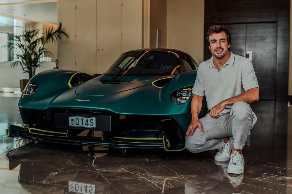 Fernando Alonso, Aston Martin Valkyrie