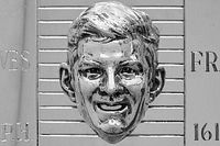 Indy 500 winner Ericsson unveils image on Borg-Warner Trophy