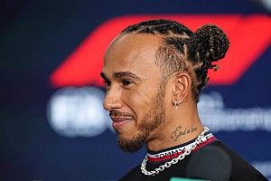 Hamilton won’t set limit on F1 career as he plans multi-year Mercedes deal