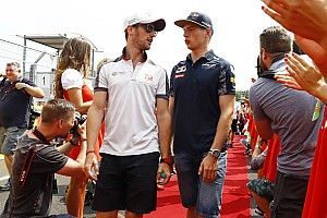 Grosjean, Verstappen'e övgüler yağdırdı: "Sürüş tarzına hayranım"