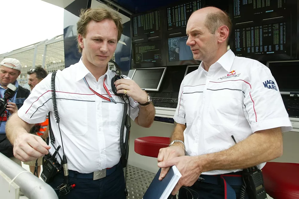 2006 Bahrain Grand Prix - Friday Practice
Bahrain International Circuit, Sakhir, Bahrain
9th - 12th March.
Christian Horner and Adrian Newey leave the pitwall. Portrait.
World Copyright: Michael Cooper/LAT Photographic
ref: Digital Image 153E4443.