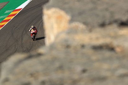 Lorenzo: "Mi ritmo deja mucho que desear y el problema no es físico"