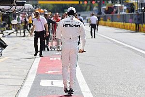 Hamilton diz que agirá diferente em futuro embate com Leclerc