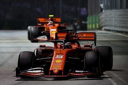 Ferrari думала поменять Феттеля и Леклера местами. Но не решилась