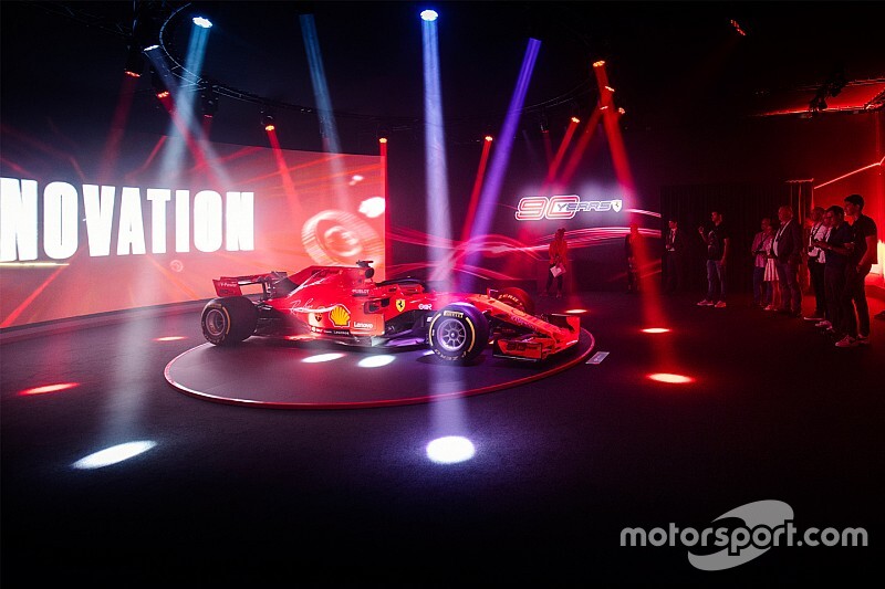 Oltre 14.000 clienti e tifosi a Universo Ferrari