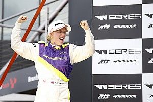 Гонщицу из W Series позвали провести этап в IMSA