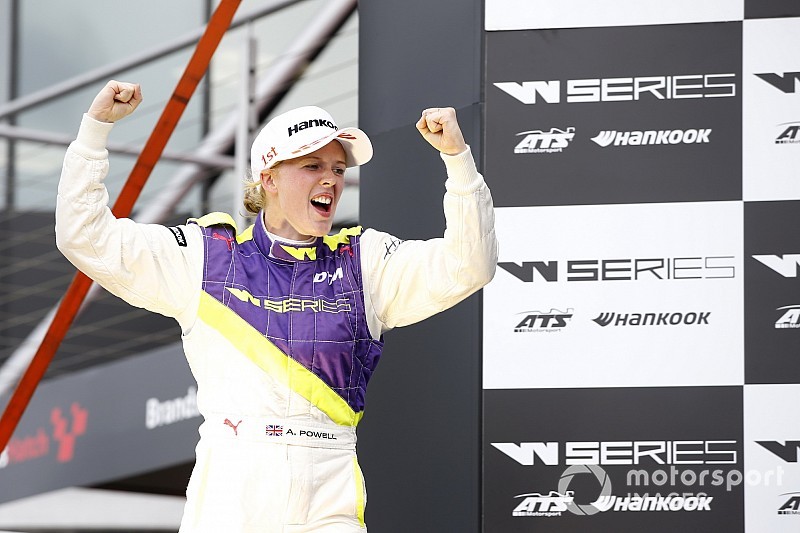 Гонщицу из W Series позвали провести этап в IMSA