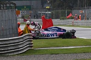Panaszkodnak az F1-es versenyzők a Pirelli esőgumijaira