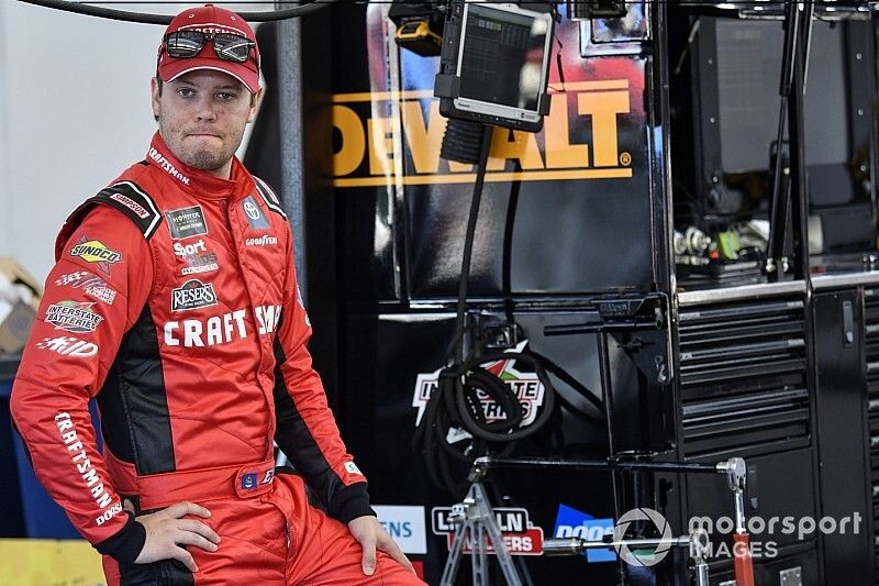  Erik Jones, Joe Gibbs Racing, Toyota Camry CRAFTSMAN Gas Monkey