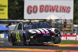 Jimmie Johnson calls out Blaney: "He just drove through me"
