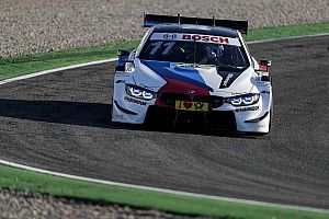 Wittmann a pole-ban, mögötte Rast és Paffett a DTM rajtrácsán