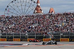 Mercedes sirve en bandeja la victoria a Hamilton en Rusia