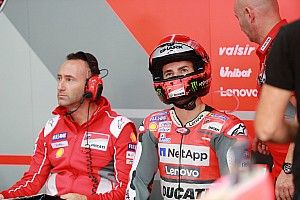 Lorenzo: "Dovrò aspettare di salire in moto per capire come risponde il polso"