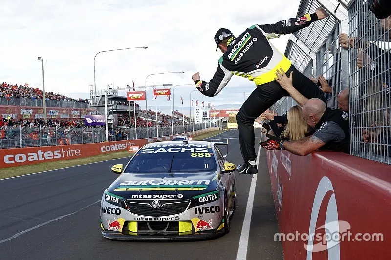Race winner Craig Lowndes,  Steve Richards, Triple Eight Race Engineering Holden

