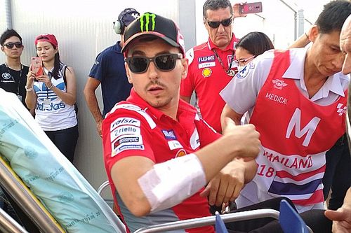 Лоренсо снялся с гонки MotoGP в Таиланде