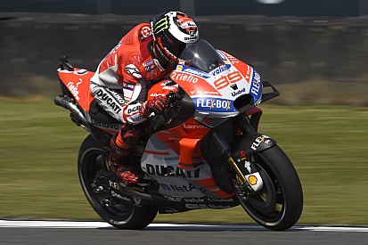 Lorenzo se probará el viernes en Motegi para saber si está recuperado