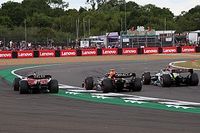 F1: Disputa em Silverstone fez Pérez e Hamilton se sentirem como "nos dias de kart"