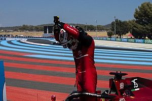 „Leclerc nincs Verstappen vagy Hamilton szintjén!”