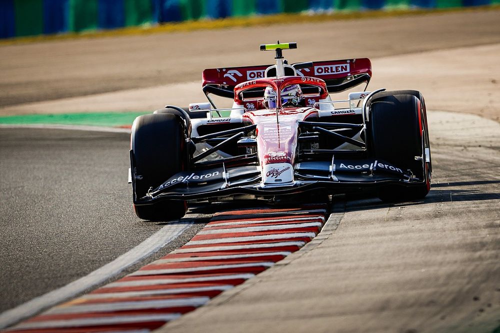 Zhou maakt zich geen zorgen over F1-toekomst bij Alfa Romeo