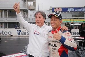 Super Formula Okayama: Sekiguchi terdepan di balapan basah