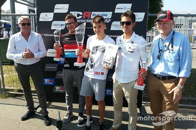 Marcello Lotti, AD di WSC Ltd., con Jean-Karl Vernay, Leopard Lukoil Team WRT, Attila Tassi, Hell Energy Racing with KCMG, e Mikel Azcona, PCR Sport