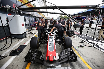 Haas non è conforme al regolamento tecnico: è irregolare nel T-tray, Grosjean escluso