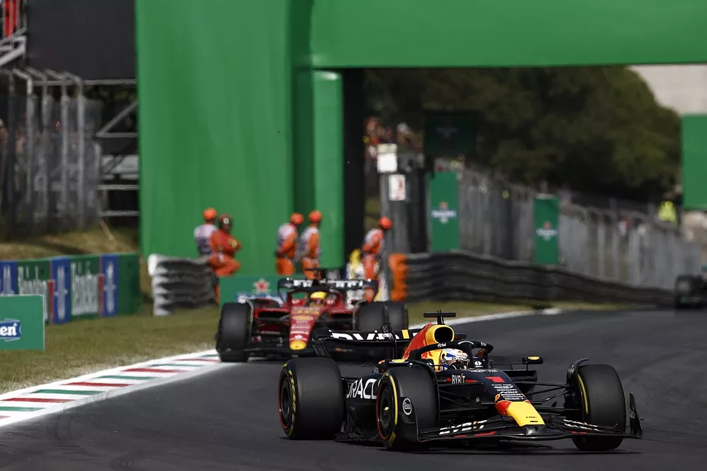 Max Verstappen, Red Bull Racing RB19, Charles Leclerc, Ferrari SF-23