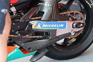 Nouveau bras oscillant KTM : Espargaró valide, Zarco hésite