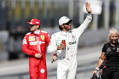 Hamilton o trzy miejsca niżej