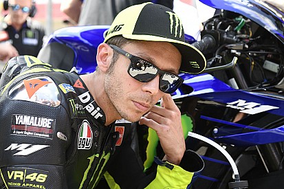 Rossi: “Tengo que hacer memoria para encontrar un fin de semana tan malo”