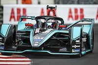 Jaguar na czele w Berlinie