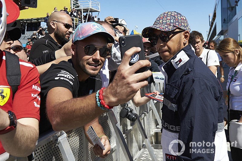 Hamilton számára a rajongók még mindig rendkívül fontosak
