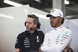 A Mercedes eleget tesz Hamilton kérésének – átalakítják a kormánykijelzőt