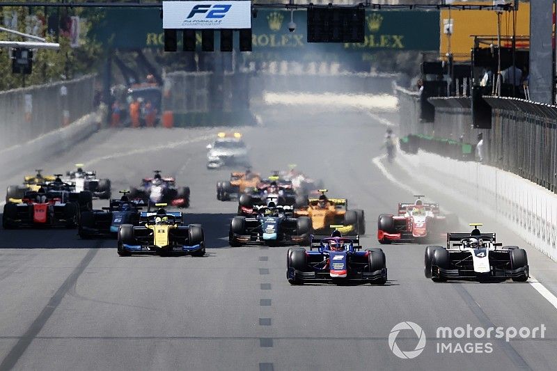 De Vries concerned by F2 rivals' "poor rules knowledge"
