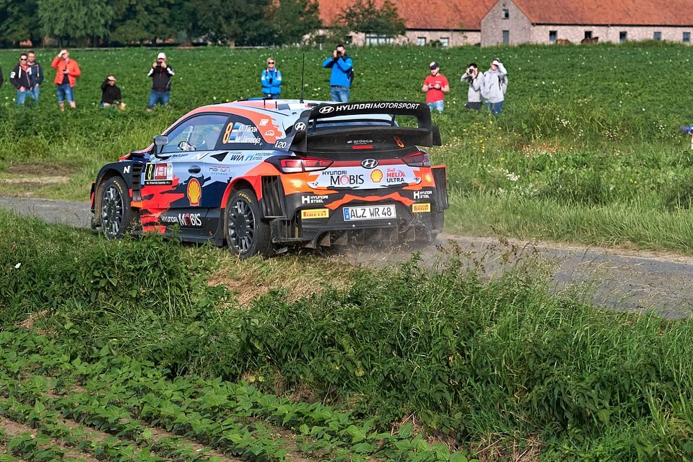 WRC, Rally Ypres, PS1: Tanak svetta nella tripletta Hyundai