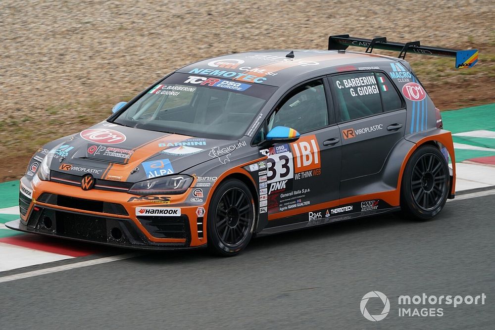 #33 NOS Racing, Vokswagen Golf GTI TCR DSG: Cosimo Barberini, Gabriele Giorgi