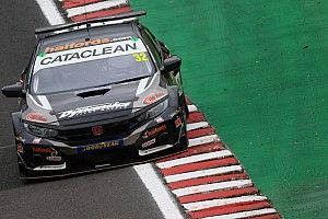Oulton Park BTCC: Rowbottom beats Shedden for maiden win