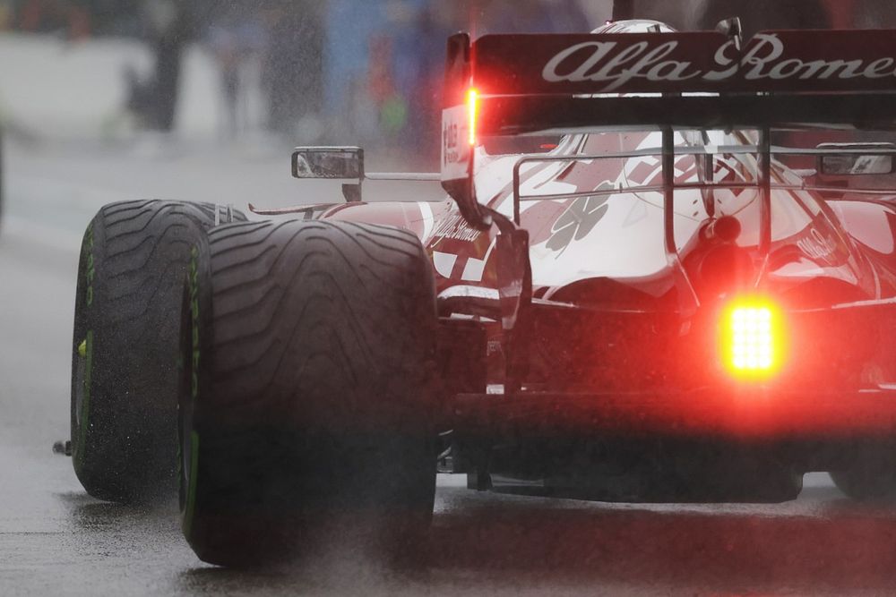 Antonio Giovinazzi, Alfa Romeo Racing C41, arrives on the grid