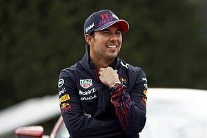 Red Bull extends Sergio Perez's F1 contract to 2022